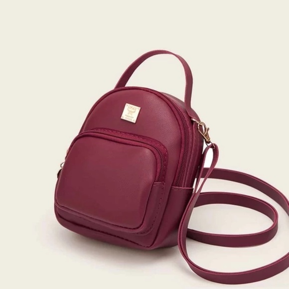 ✨Mini Backpack / Purse✨ - Picture 4 of 5